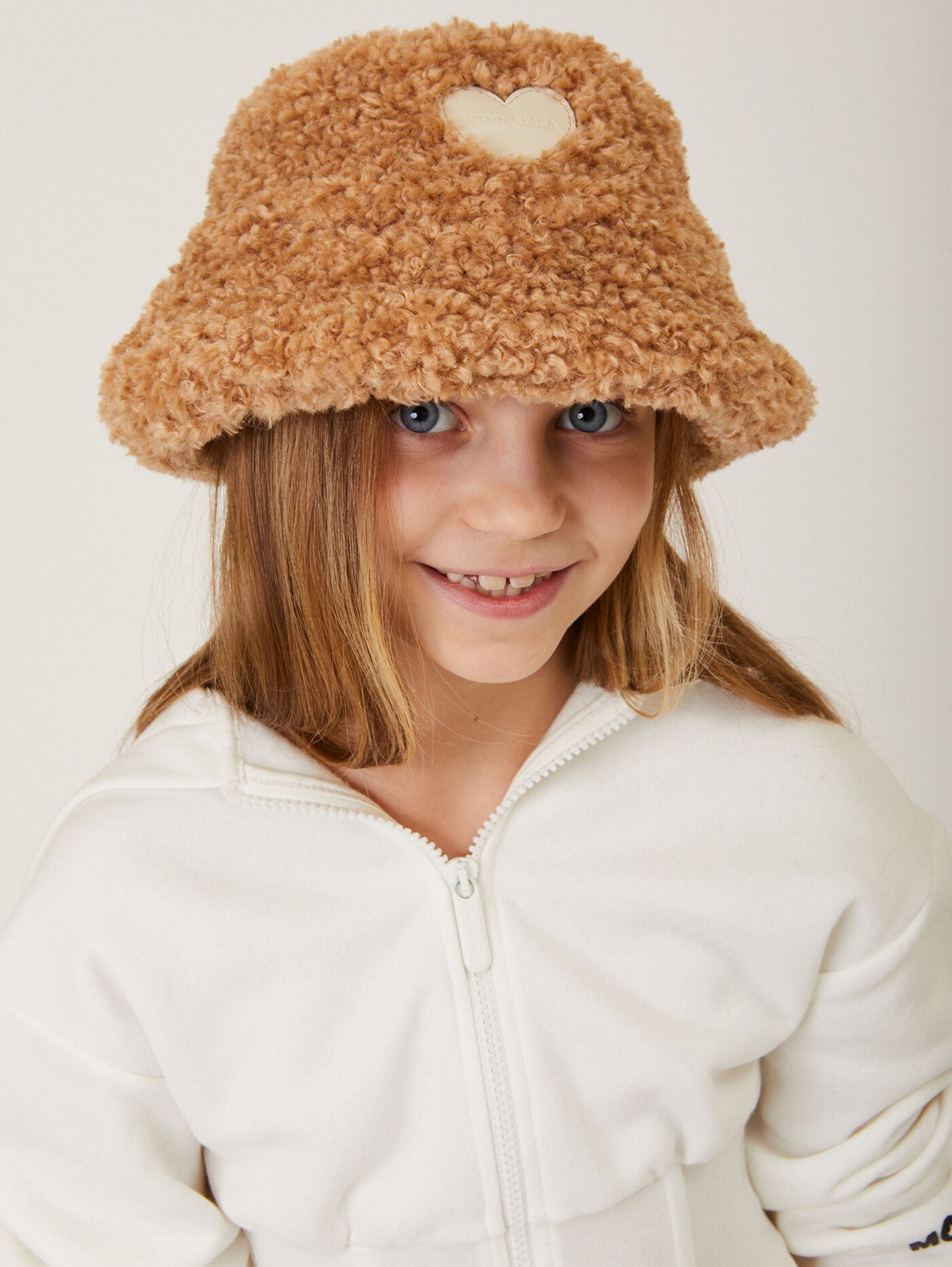 Monnalisa Plush bucket hat