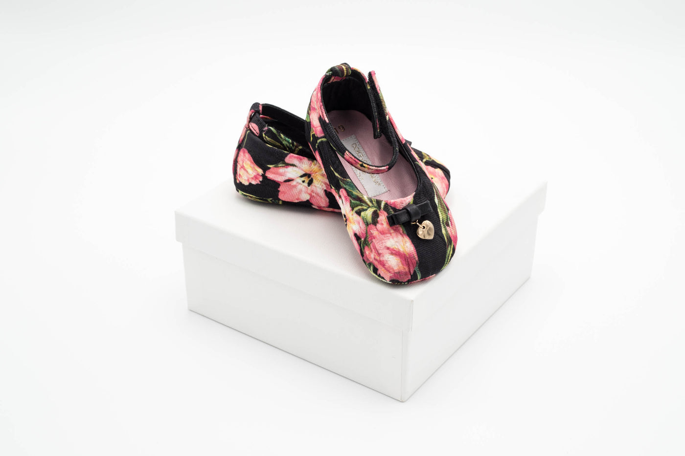 Dolce & Gabbana – Girls Black Ballerinas with Bow Detail and Flowers
