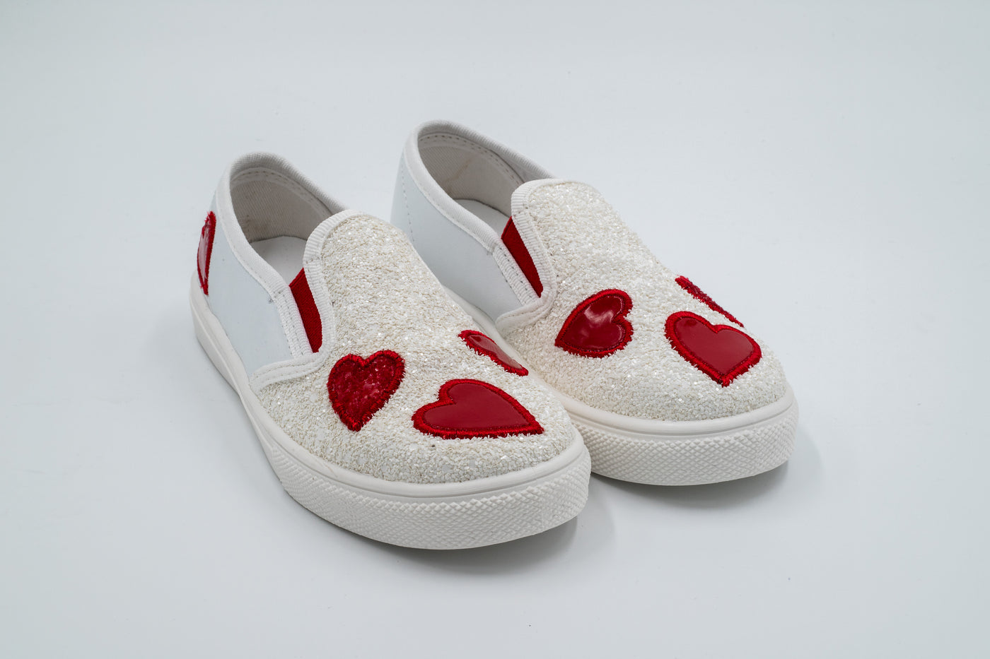 Monnalisa – White Slip Sneakers with Glitters and Hearts