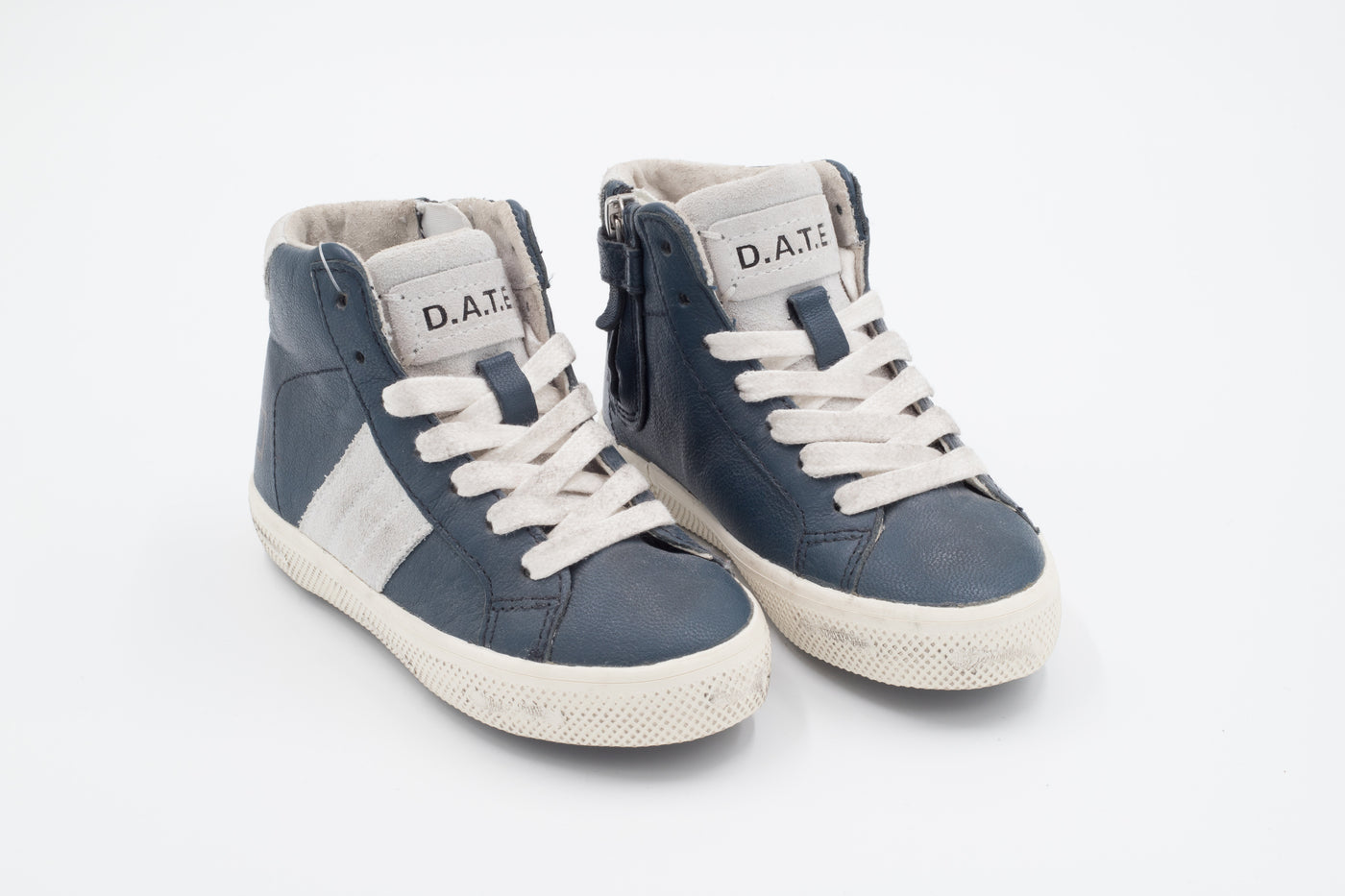 D.A.T.E. – Blue Sneakers