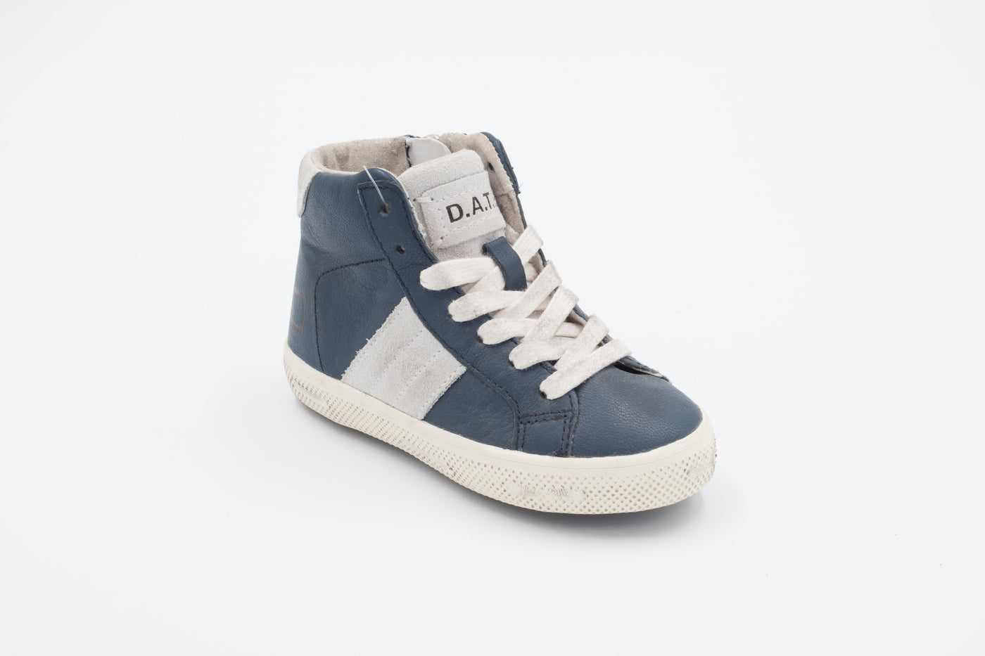 D.A.T.E. – Blue Sneakers