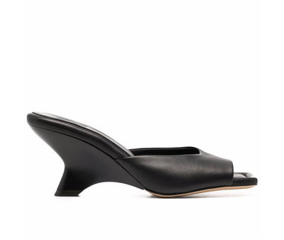 Gia Borghini 70 mm mule with lacquered wedge